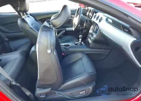 2017 Ford Mustang Ecoboost z USA, uszkodzony, nr VIN 1FA6P8TH2H5329423